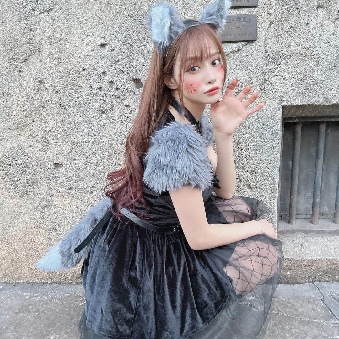 Raniさんのインスタグラム写真 - (RaniInstagram)「オオカミちゃん昼の姿🐺☀️  #halloween #universalstudios #ユニバ #大阪 #cosplay #happy #japan #japanesegirl #idol」11月2日 23時29分 - kou_aka_rani
