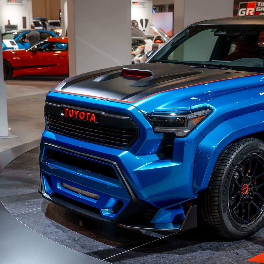 toyotausaさんのインスタグラム写真 - (toyotausaInstagram)「Making its presence known at #SEMA2023, meet Toyota's Tacoma X-Runner concept— a modern, street truck build based on the all-new 2024 #Tacoma. #LetsGoPlaces」11月2日 23時48分 - toyotausa
