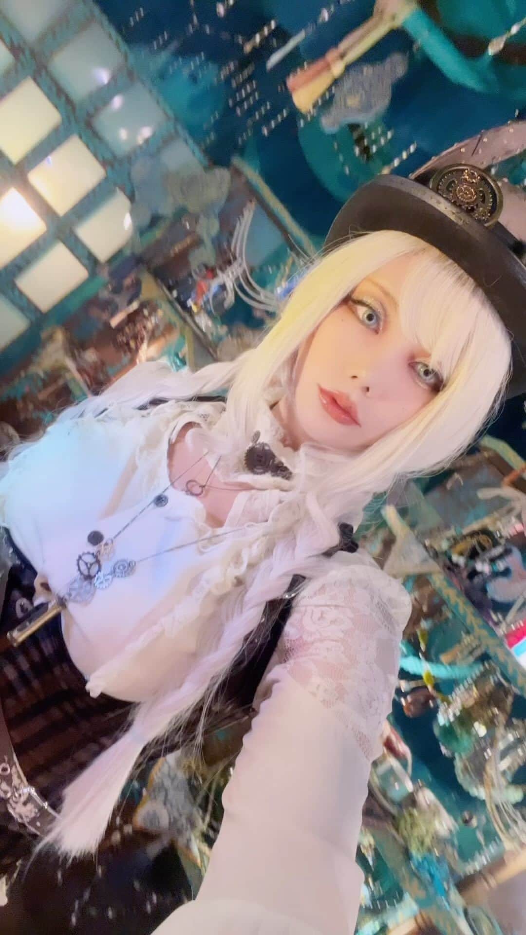 玉樹るいのインスタグラム：「いつぞやのー☺️撮影たのしかったな✨ このウィッグお気に入り🤩  #コスプレ #cosplayer  #steampunk  #スチームパンク #衣装 #fashion」