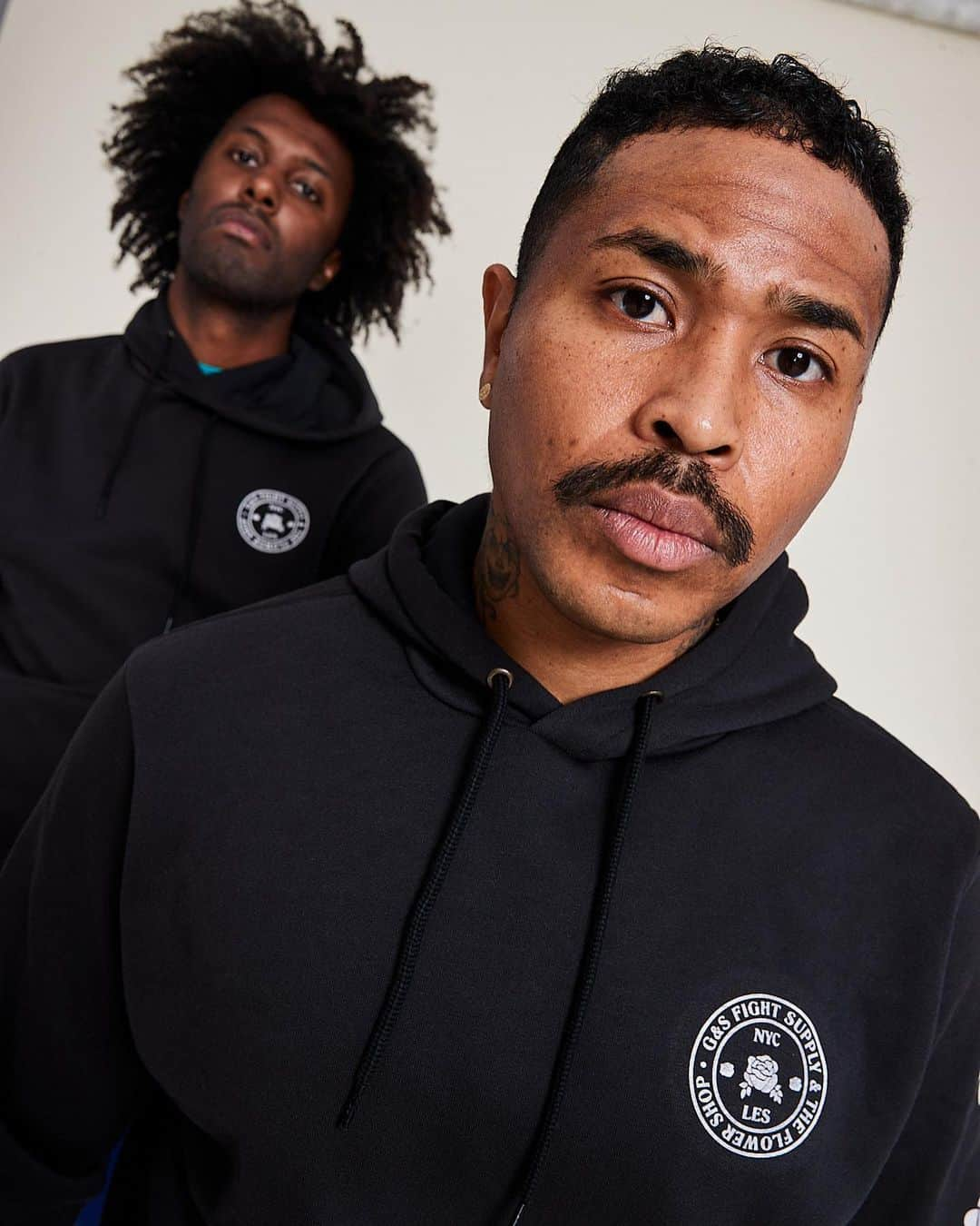 ベン・ワッツさんのインスタグラム写真 - (ベン・ワッツInstagram)「Check out our hoodie @gsfightsupply x @theflowershopnyc …… we invite you to purchase for your fall comfort x swag ….. modeled in nyc fantastic watts crew @frvnce @nubawd #bigup #G&S #theflowershop #benwatts #nyc」11月3日 0時03分 - wattsupphoto