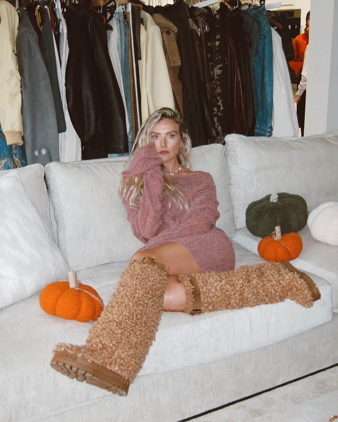 ペリー・エドワーズさんのインスタグラム写真 - (ペリー・エドワーズInstagram)「Bye bye Halloween 🎃」11月3日 0時05分 - perrieedwards