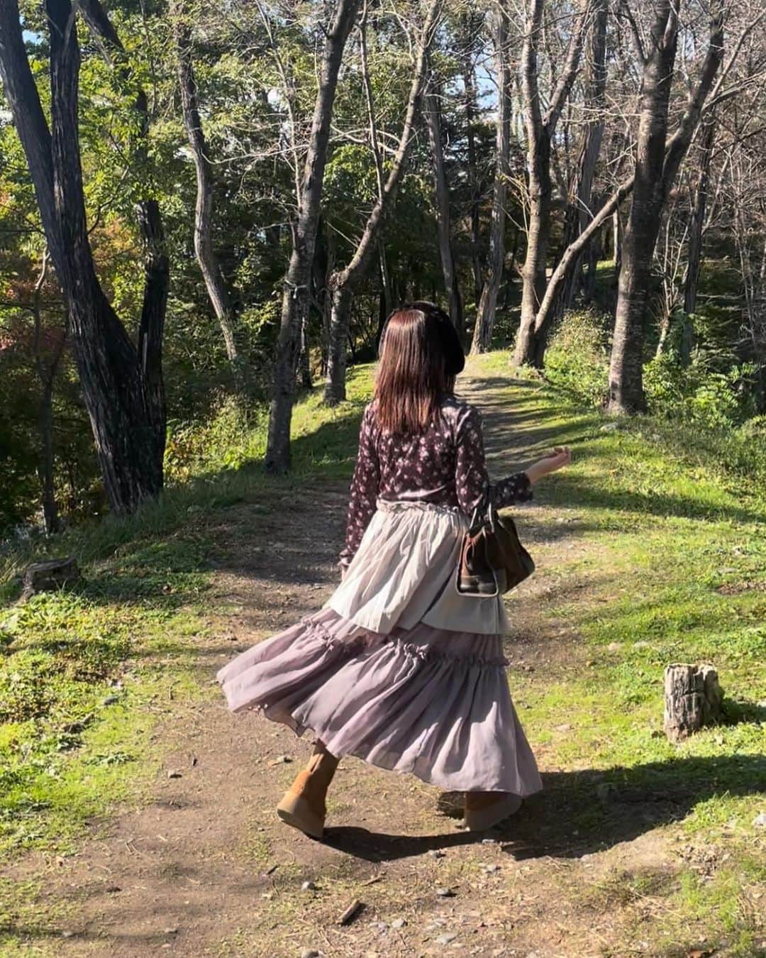 むくのインスタグラム：「夜中2時に集合して朝日見に行った🫀🛻 早起きは三文の徳どころじゃなかったよ 🤝🏻」