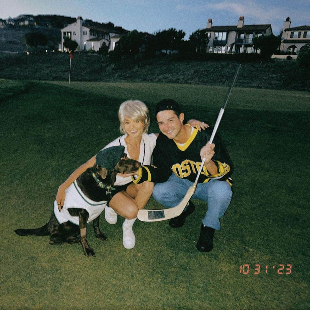 サラ・ハイランドさんのインスタグラム写真 - (サラ・ハイランドInstagram)「Like mother like daughter⛳️🏒」11月3日 0時36分 - sarahhyland