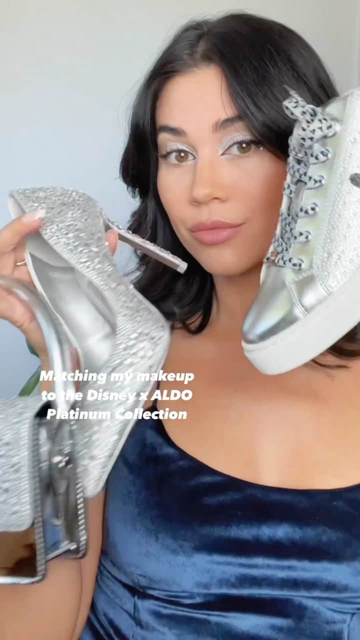 ALDO shoesのインスタグラム：「DISNEYXALDO The holidays are almost here, get ready to sparkle and shine in our #DisneyxALDO 100 anniversary Platinum Collection, available in select regions for a limited time only! 🌟」