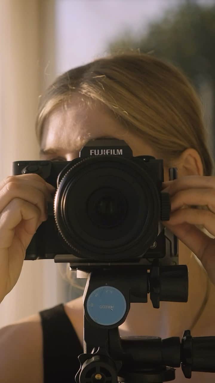 Fujifilm UKのインスタグラム：「Discover how interior, architecture and lifestyle photographer @renee_kemps captures these beautiful images using the new GF30mmF5.6 T/S and GF110mmF5.6 T/S Macro lenses.  Watch the full video via the link in bio.  #TiltShift」