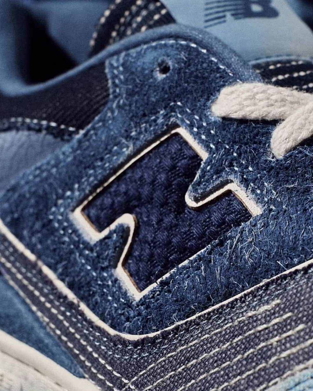 HYPEBEASTさんのインスタグラム写真 - (HYPEBEASTInstagram)「@newbalance takes a page from Japanese denim patchwork methods to deliver a special 550 and 580 dubbed “Boro Pack.”⁠ ⁠ The “boro” technique, used in rural Japan as early as the 1850s, was originally developed by farmers to mend clothes and stay warm during winter months. The method involved crafting multiple layers of patchworked cotton or hemp, all of which was salvaged due to the demand for the at the time, precious material.⁠ ⁠ The “Boro Pack” sees an intricate amount of detail and an assemblage of different shades and textures of indigo. All of these panels are laid together in what appears to be a nod to the hand sewing methods often used in boro, with exposed white stitching. The pack is expected to drop sometime in November.⁠ Photo: New Balance⁠ ⁠」11月3日 0時35分 - hypebeast