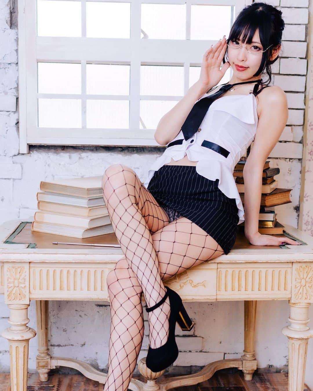 矢澤あづなさんのインスタグラム写真 - (矢澤あづなInstagram)「昨日はタイツの日だったみたい👀  みんなしってた？🫢  #japanesegirl #cosplaygirl #followｍe #角色扮演 #タイツの日」11月3日 0時50分 - adugram_