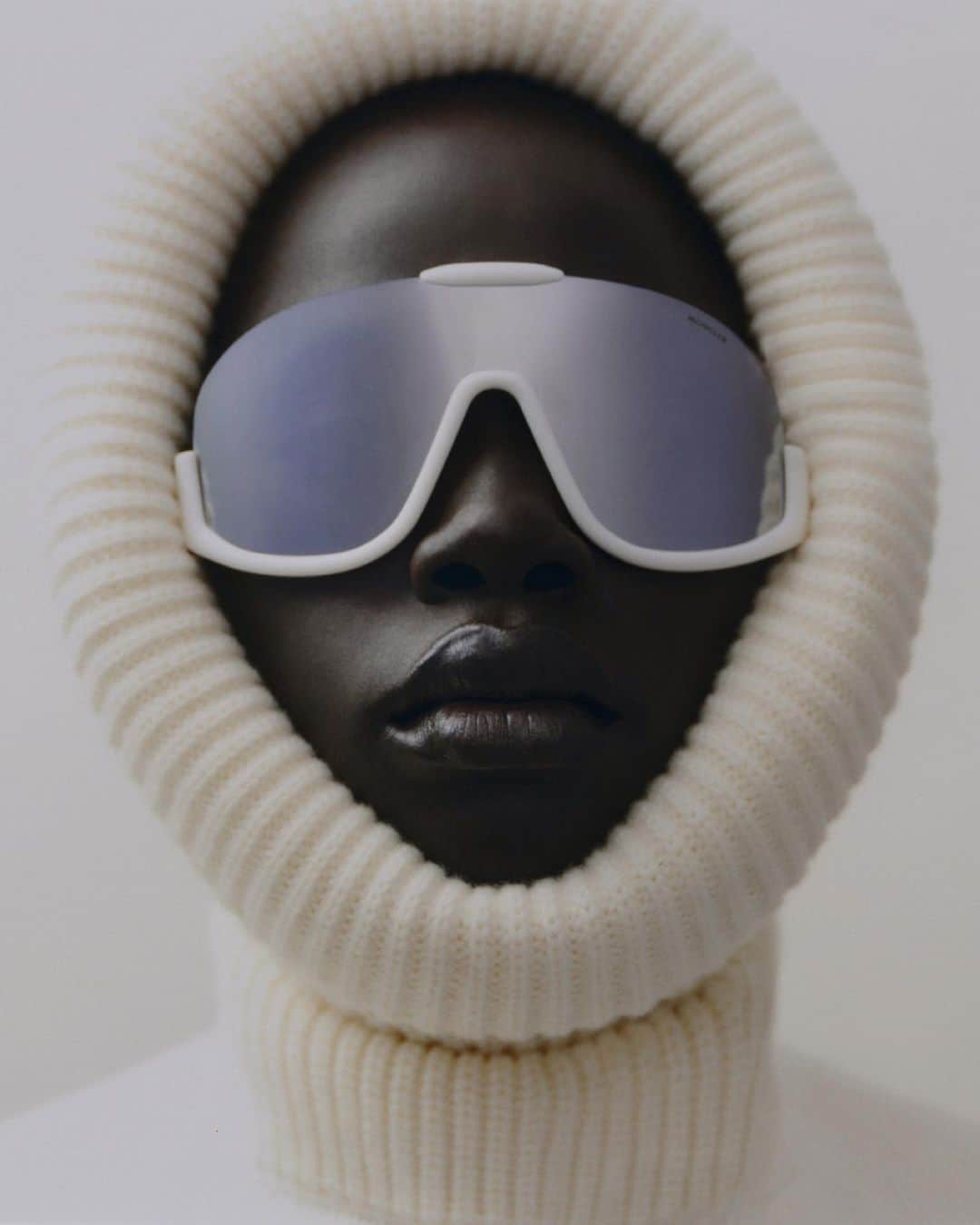 のインスタグラム：「For the love of winter. The spirit of the season is elevated to unparalleled heights.   Discover Moncler Collection Fall/Winter 2023 on moncler.com.   #MonclerCollection」