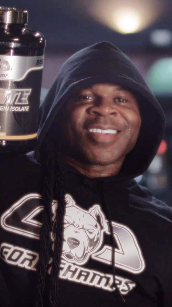 カイ・グリーンのインスタグラム：「Welcome to the team @kaigreene.  @CoreChamps WE ARE BRED TO BE CHAMPIONS! With performance at our core, we’re set to revolutionize bodybuilding excellence. Prepare for an extraordinary journey filled with unmatched power! 💪🏆 #corechamps #kaigreene」