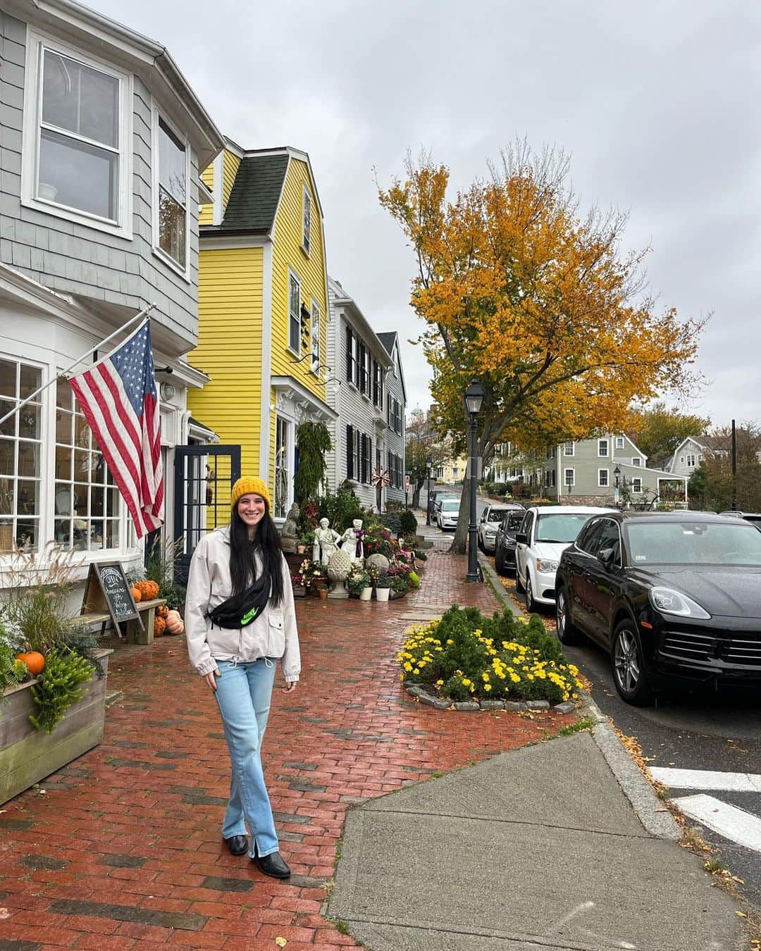 Elliana Shayna Pogrebinskyさんのインスタグラム写真 - (Elliana Shayna PogrebinskyInstagram)「Thanks to the ultimate spooky town for all the Halloween Fall fun 🎃👻🖤」11月3日 1時00分 - elliana_pogrebinsky