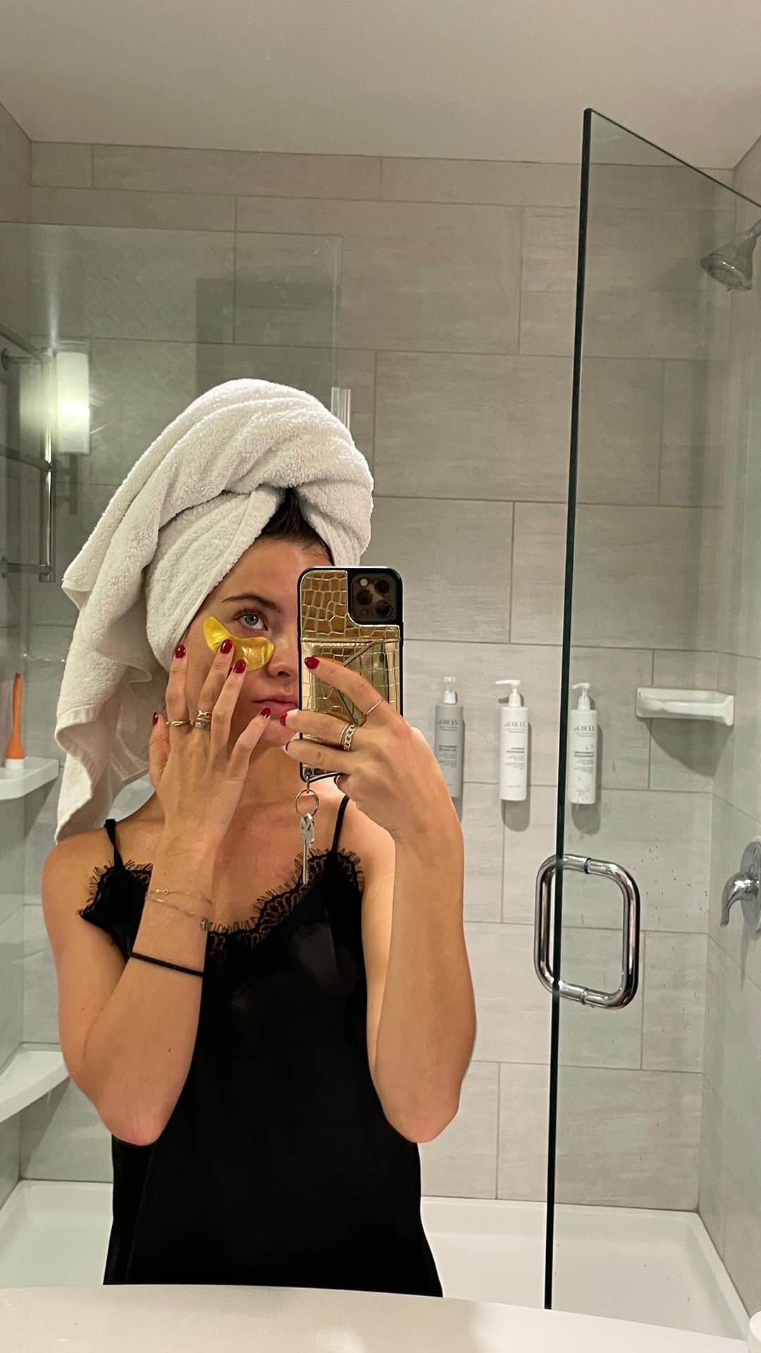 Brooke Marie Hylandのインスタグラム：「Drama!? @dancemomstv has never heard of it…」