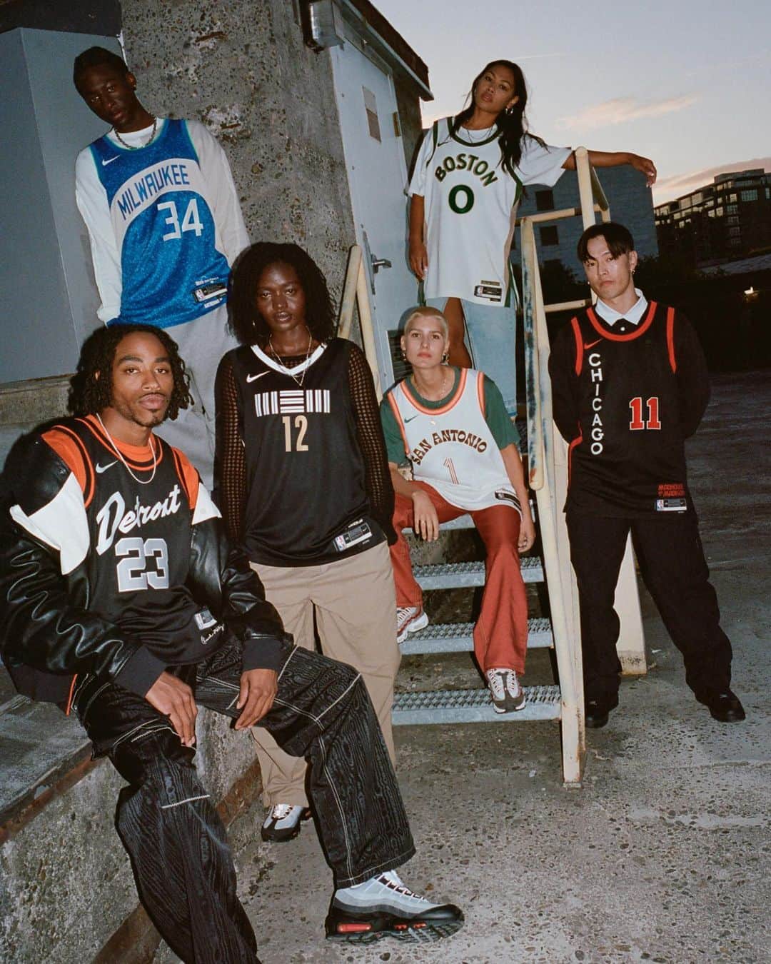Nike Basketballさんのインスタグラム写真 - (Nike BasketballInstagram)「Only in your city. 📍  Represent with your threads. The 2023-24 Nike @NBA City Edition uniforms have arrived.  Tap to shop now.」11月3日 1時18分 - nikebasketball