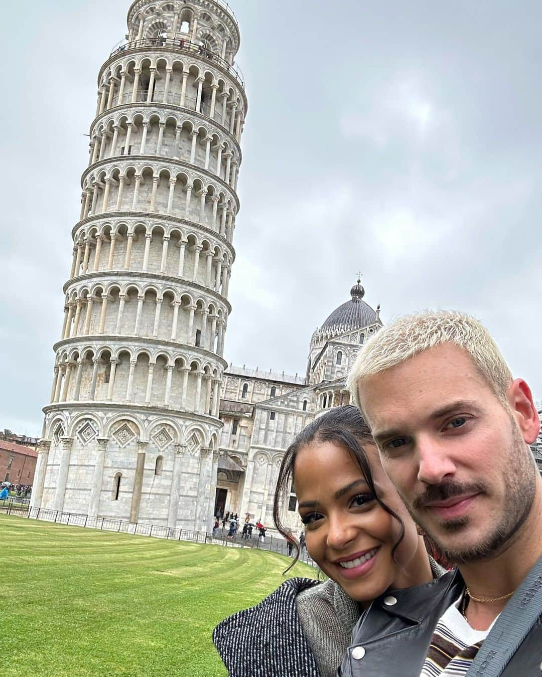 クリスティーナ・ミリアンさんのインスタグラム写真 - (クリスティーナ・ミリアンInstagram)「The Leaning Tower of Pisa in person is unreal. I immediately flashed back to elementary school and learning about this beautiful wonder. Didn’t know it was as beautiful as it is in real life. Thank you to my Bebe for an awesome & unforgettable birthday gift.  **Can’t wait to show you guys what came after THIS! 😍**」11月3日 1時45分 - christinamilian