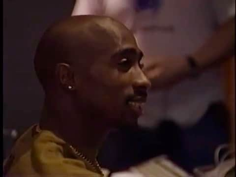 MCハマーのインスタグラム：「It took a few words that only WE would understand after me and PAC met face to face. A Brotherhood was established a foundation to build upon that was more important than music .We would use the arts as tools to push the culture forward and unite our folks.This video shows that genuine authentic Love and bond that was built.Pac left me a message and said press play when you get to the studio.  When I got there I did just that and to my surprise It was Pac rapping as if he’s Hammer !  Me ! PAC appointed himself as the Executive Producer of my next album and he was going to make sure it was Tight !  He was writing,producing and arranging songs and movie scripts that had his OG Oakland homeboy in them. He knew who he was and the power and influence he had at that time (25yrs old) and he was making sure he empowered the people he loved and cared about. We had plans.He knew I loved him.To do this,what you’re witnessing in this video is LOVE in action.I’m forever grateful for PAC’s priceless  Brotherly Love 🤜🏾🙏🏾🤛🏾 So y’all Celebrate with me as the city that Tupac Loved (Oaktown) Loves him back by naming a street after him.  Now that’s Too Tight !!! 🕊️🕊️🕊️🕊️🙏🏾🙏🏾🙏🏾🤎 Johnny J 🙏🏾 Papa G 🙏🏾 Kevin Lewis 🙏🏾 3 of the 4 People in this video who have transitioned. R.I.P. 🕊️🕊️🕊️🕊️」