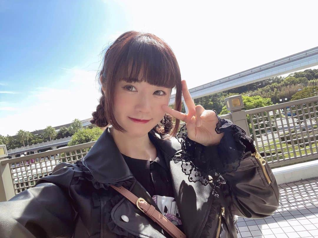 永井杏樹さんのインスタグラム写真 - (永井杏樹Instagram)「  明日も行ってきます～🐭🏰✌️  #ロリータ #ロリータファッション #lolita #kawaii  #lolitafashion #kawaiifashion #angelicpretty #アンジェリックプリティ #happyhalloween  #halloween #ハロウィン #ハロウィンコーデ #ディズニーコーデ #ディズニーカチューシャ #ディズニー #ディズニーランド #永井杏樹 #アイドル #ミルハニ」11月3日 1時41分 - anju914_mh