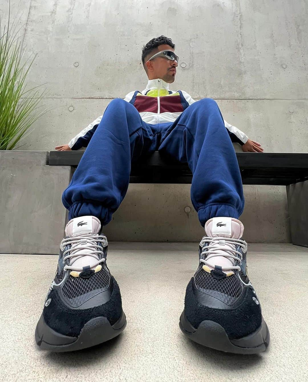 Lacosteさんのインスタグラム写真 - (LacosteInstagram)「A fresh set of Lacoste #L003Neo colourways has landed 💥 Check out how the #SneakerFreakerFam is playing with the new arrivals 🐊⁠」11月3日 2時02分 - lacoste