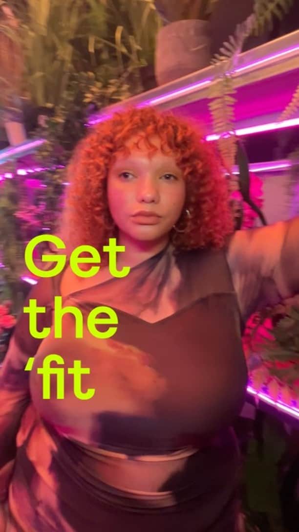 ASOSのインスタグラム：「Your way? It's all in the details, ofc. Which is your fave part of @skyestandley [she/her] 'fit? 🤔  🔎 Shop edit on ASOS.com」
