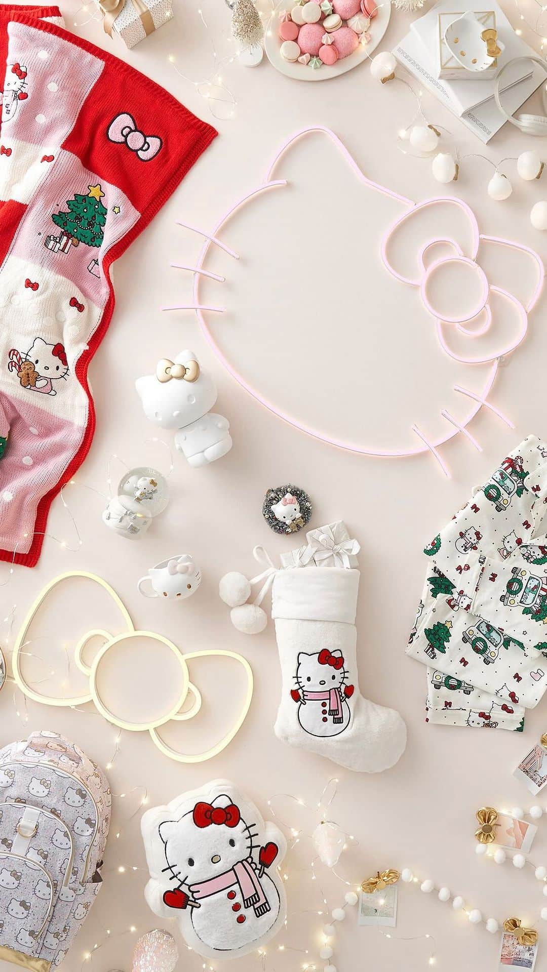 Hello Kittyのインスタグラム：「@hellokitty’s favorite gifts are here and we’re OBSESSED 😍 Click the link in our bio to shop.  #potterybarnteen」