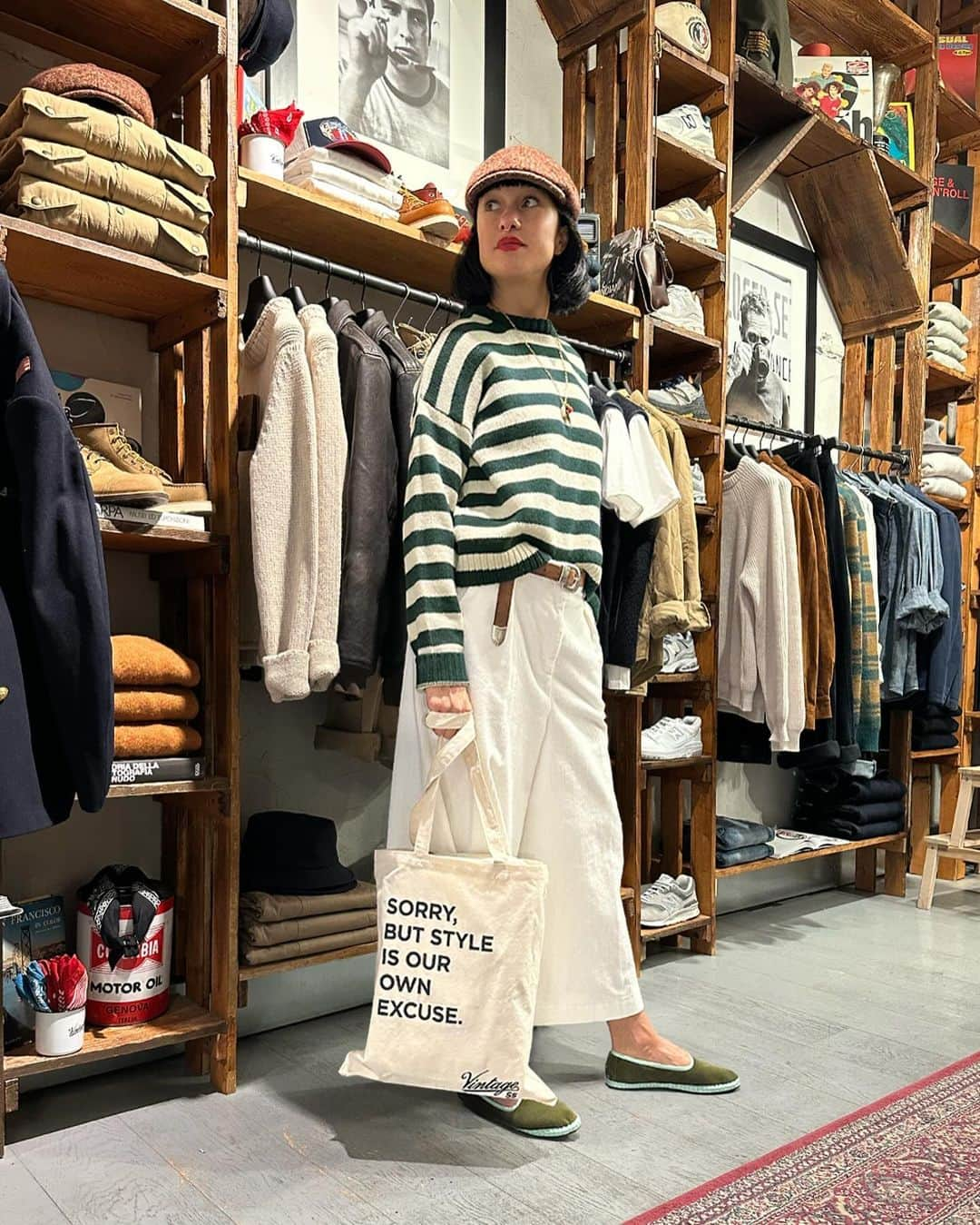 ヴィンテージ55さんのインスタグラム写真 - (ヴィンテージ55Instagram)「Do you prefer horizontal or vertical stripes? We have the solution for both, check out our latest striped boxy sweater and the corduroy pleated pant, directly from our f/w collection!  Discover also our latest claim tote bag for your stylish shopping!」11月3日 2時20分 - vintage55official