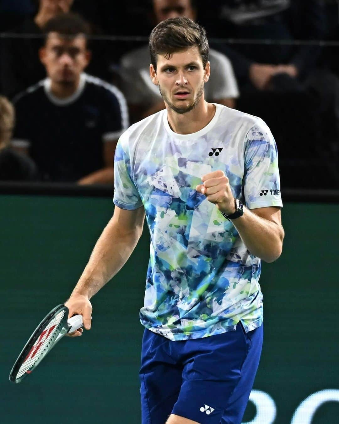 フベルト・フルカチュのインスタグラム：「Feeling focused and excited for the next challenge 🙌 ➡️ QF @rolexparismasters  📸 Corinne Dubreuil | @atptour」