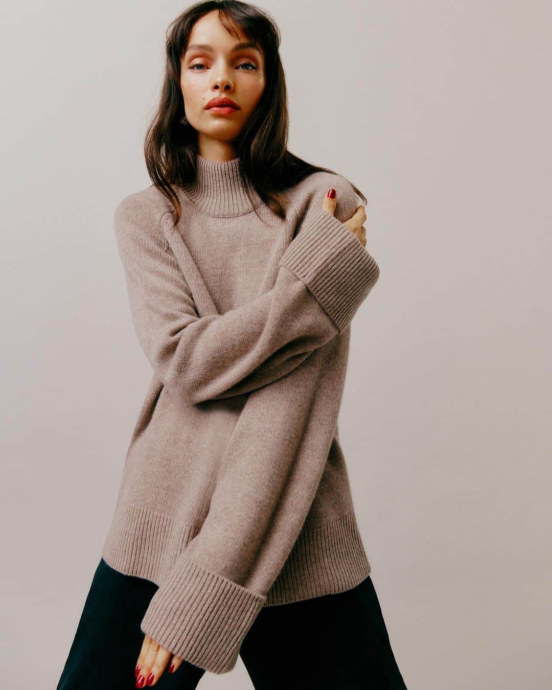 Reformationさんのインスタグラム写真 - (ReformationInstagram)「Get a chai latte, wear these. Everyday essentials are here.」11月3日 2時55分 - reformation