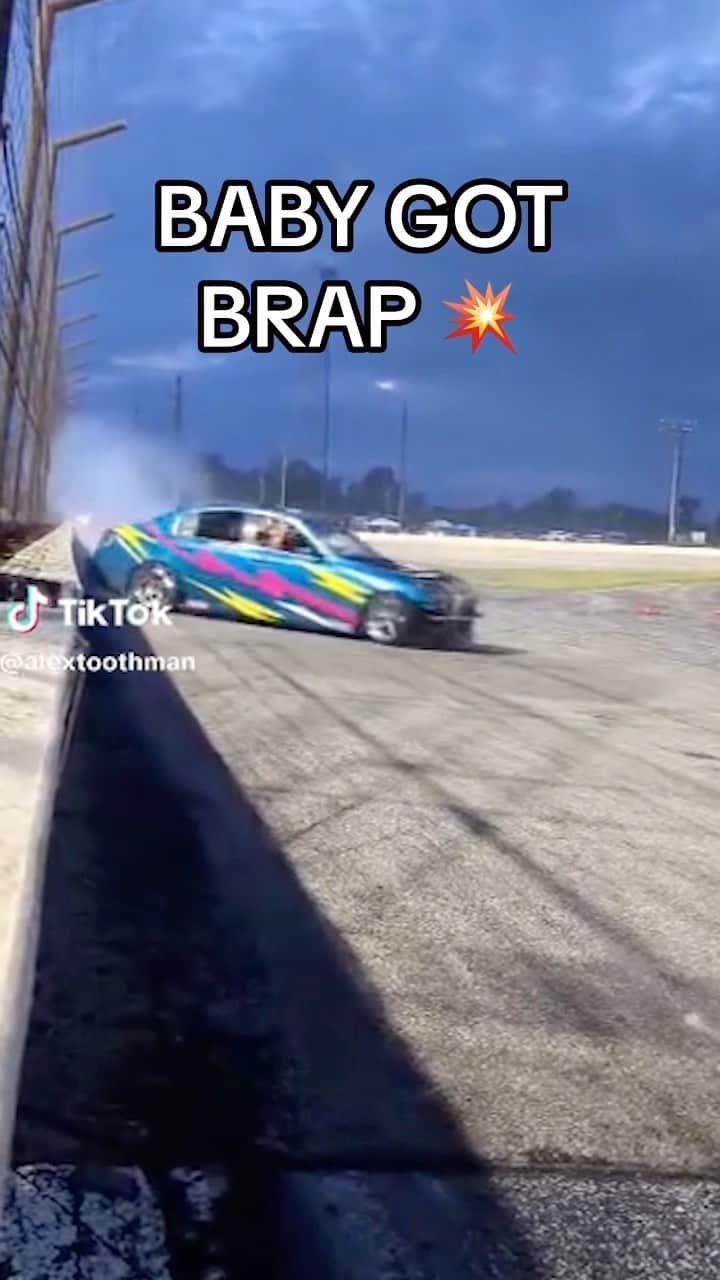 のインスタグラム：「🚨 MERCH GIVEAWAY 🚨 The videos coming out with Baby Got Brap have been incredible! We wanna give a little something back to the community as a thank you 💥 Use the Baby Got Brap sound on any of your car videos and you’ll have a chance to win some exclusive @nappyboyautomotive merch 🔥🔥🔥 We’ll also pick some to be featured on nappyboyautomotive.com. The winner will be picked next week!  #BabyGotBrap」