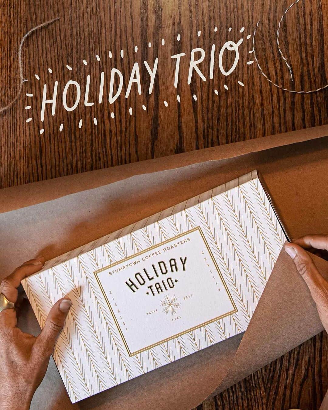 Stumptown Coffee Roastersさんのインスタグラム写真 - (Stumptown Coffee RoastersInstagram)「BRING ON THE MAGIC 🪄✨ Introducing the Stumptown Holiday Gift Guide  From limited-release gear to single origin coffee and gift-ready seasonals, we’ve got everything you need to make this holiday extra magical for all the Stumptowners on your list.  LINK IN BIO」11月3日 3時05分 - stumptowncoffee