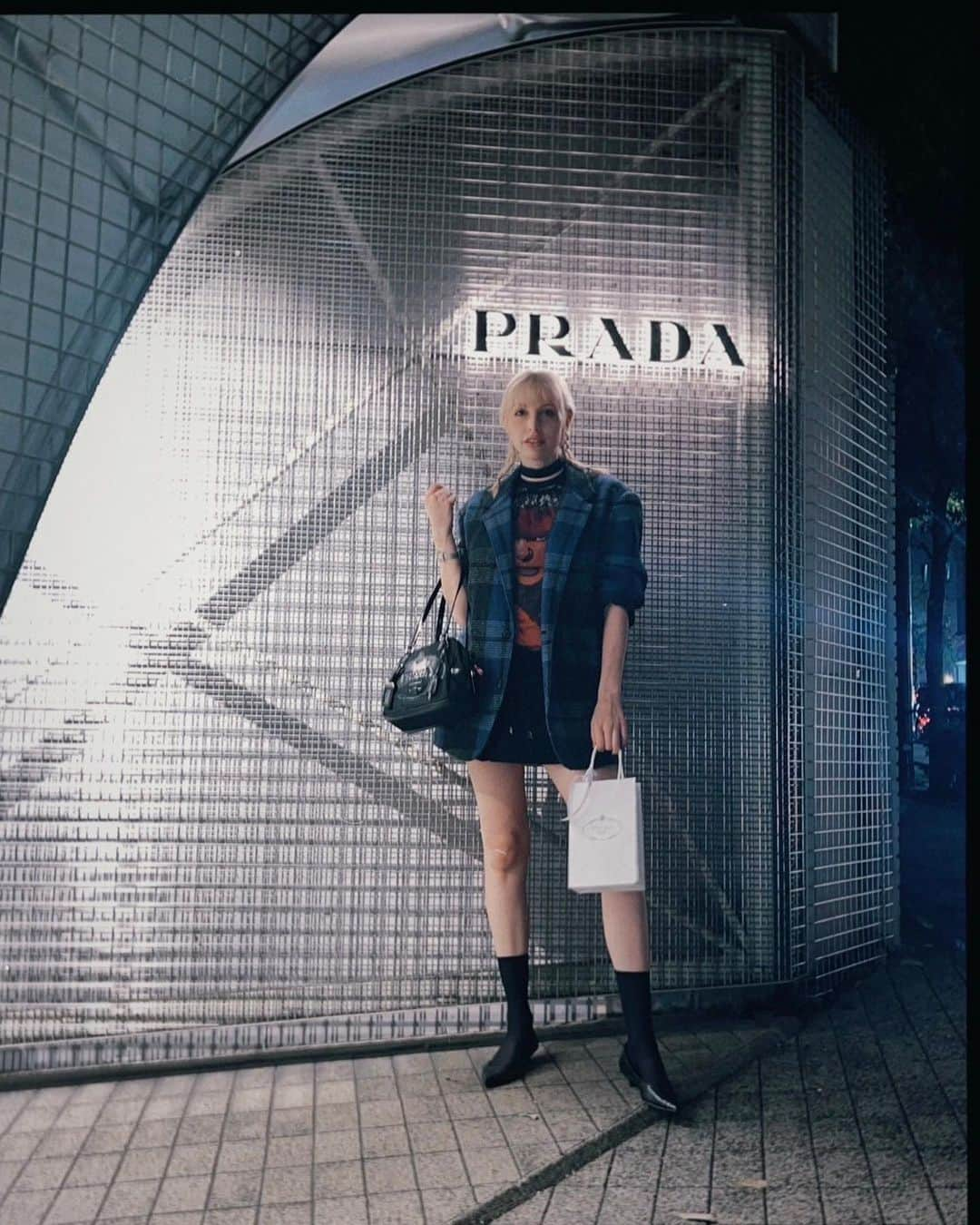 リアンヌさんのインスタグラム写真 - (リアンヌInstagram)「Thanks for the lovely time last night! @si_oux スー・アンド・リー 👯‍♀️  @prada #paraventi  @keiichitanaami_official   clothes by @_____310yaiya_」11月3日 12時37分 - cream_with_a_k