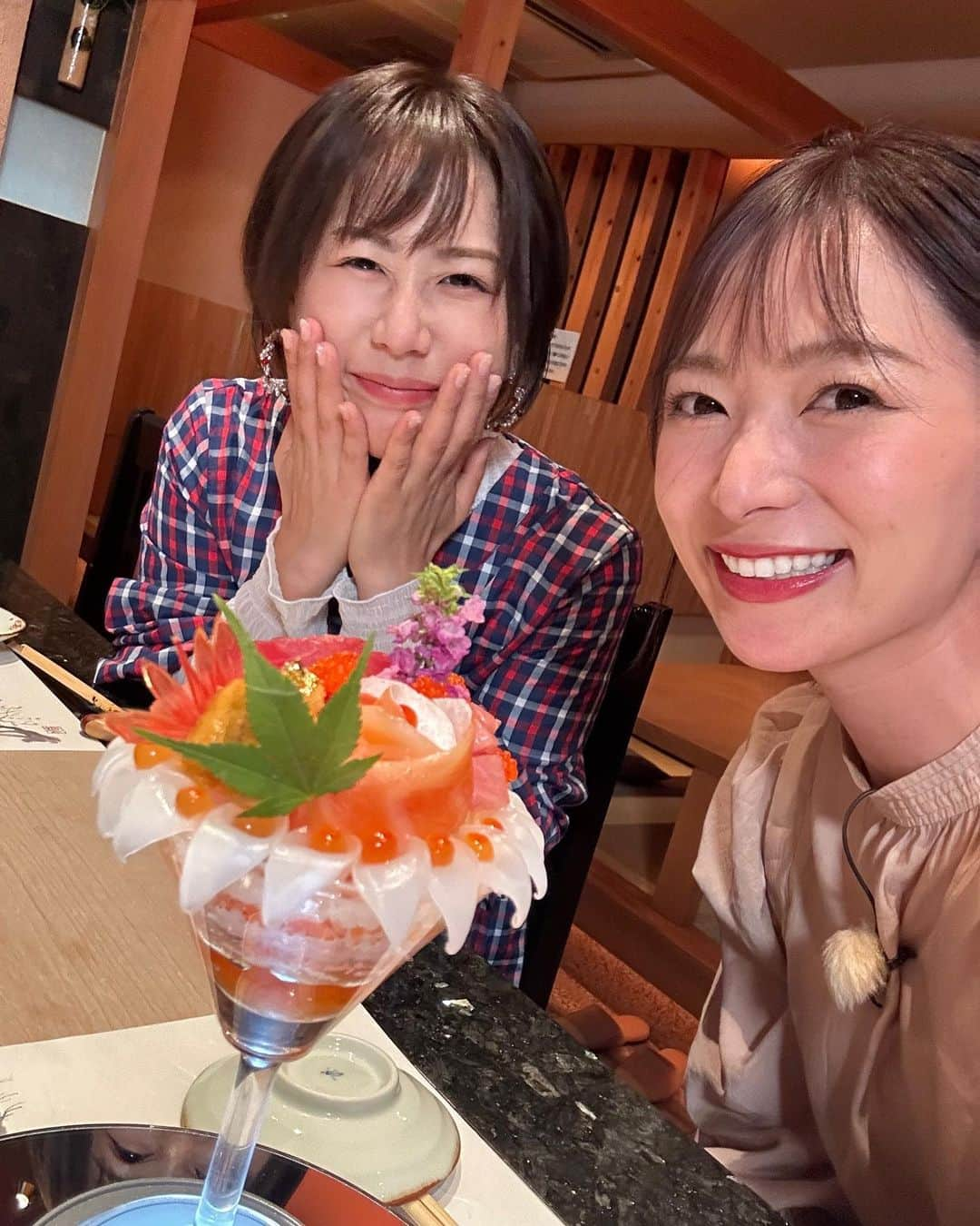 のインスタグラム：「秋に食べたい！お寿司スペシャル🍣  元AKB48の大家志津香さんがスイッチ！初登場✨ 速水アナとバラエティ豊かなお寿司を巡ってきました！ 水産高校出身・大家さんの豆知識に 「へぇ〜」が止まりませんでした💡  そしてスタジオには美容のカリスマ・シルクさんが❗️ シルクさんプレゼンツ美顔筋トレ💪 顔がぽかぽかになりました！  今月25日に名古屋でシルクさんのイベントが開催⭐️ ぜひ足を運んでみてください！  #東海テレビスイッチ #いっしょにアップデート #シルク さん #松本伊代 さん #大家志津香 さん #高井一 #吉田ジョージ #速水里彩 #鈴木翔太」