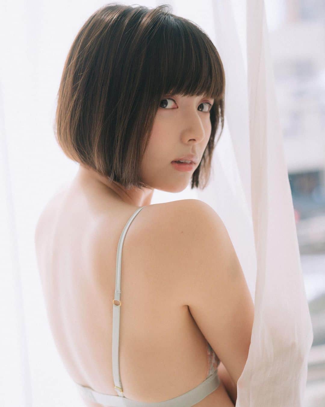 のインスタグラム：「おはようです☀️ 明日から外仕事でかなり忙しくなるので風邪引かないように気をつけていきます！  あとはファンクラブ写真更新されました！ 今月は230枚公開しています📷 是非チェックしてね✨  https://kodama616.fanbox.cc/posts  #グラビア  #アイドル #idol #photography」
