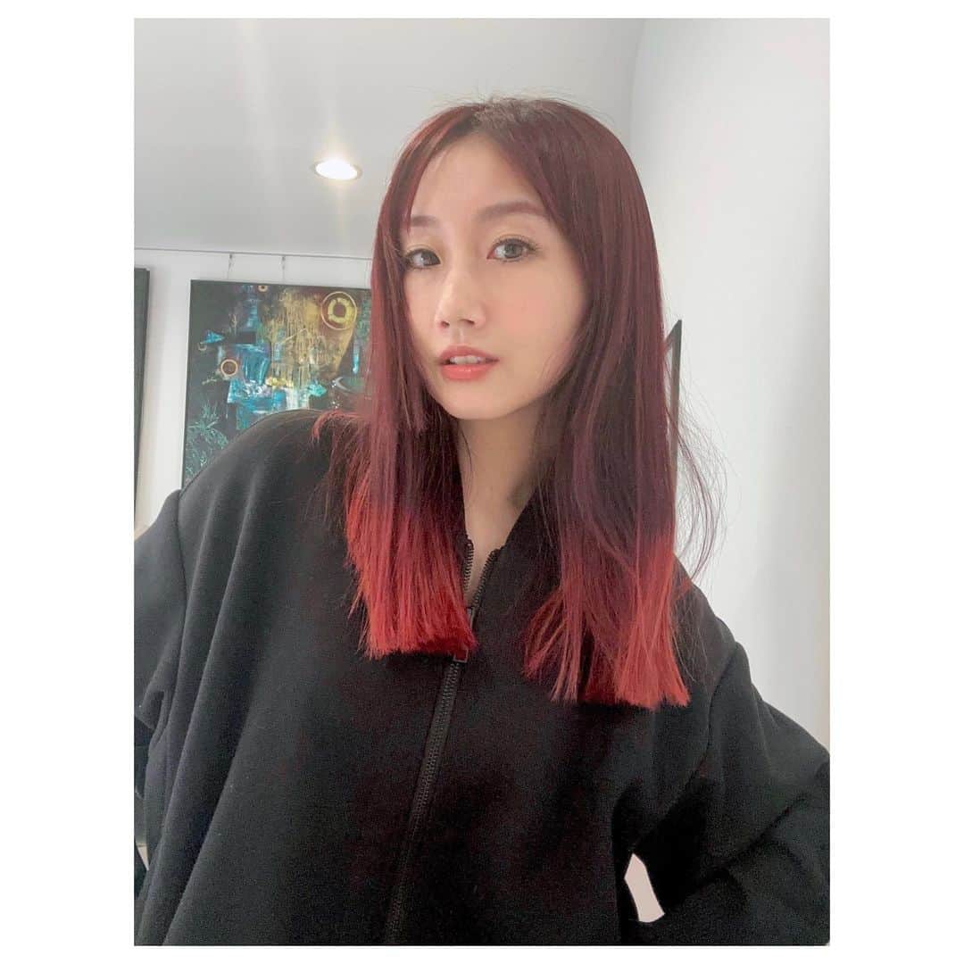 大塚愛のインスタグラム：「NEW PUNCH  hair🦩  AIO　#hair  #haircolor  #red #pink」