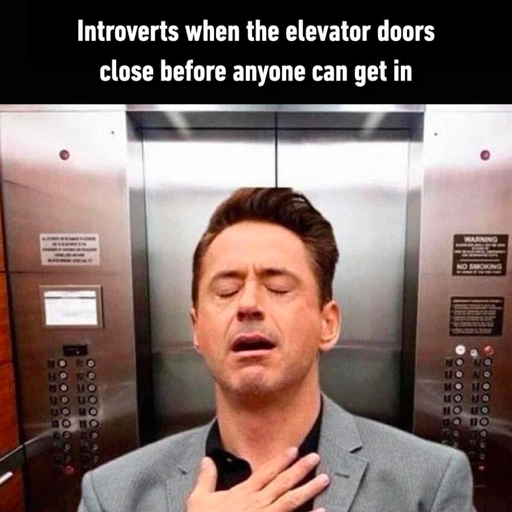 9GAGさんのインスタグラム写真 - (9GAGInstagram)「thank god  - #elevator #introverts #relieve #memes #9gag」11月3日 13時00分 - 9gag