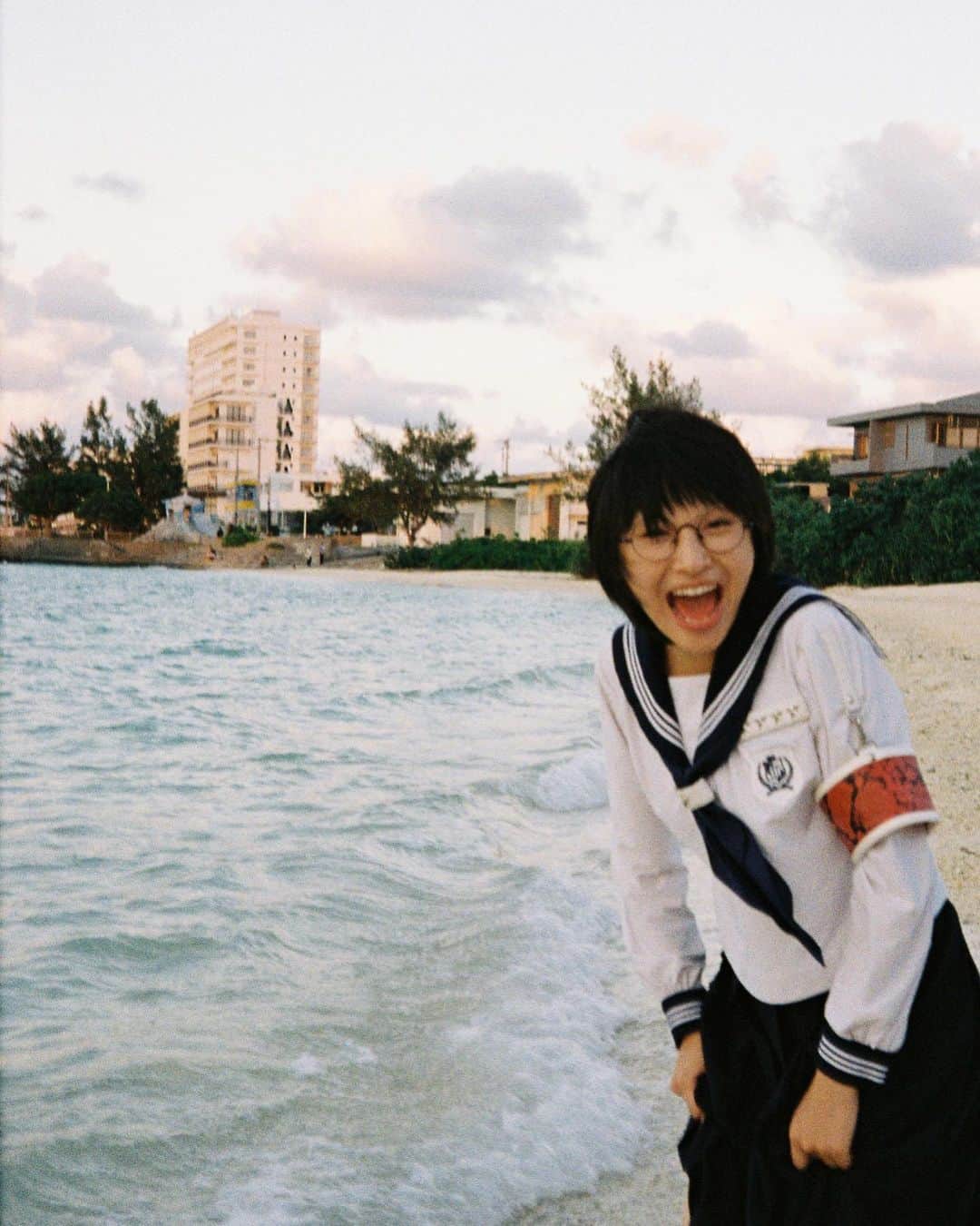 KANONさんのインスタグラム写真 - (KANONInstagram)「毎日青春  #新しい学校のリーダーズの課外授業 来週の火曜日は、海でたわむれてる私たちが見れる予感」11月3日 13時31分 - kanon_leaders