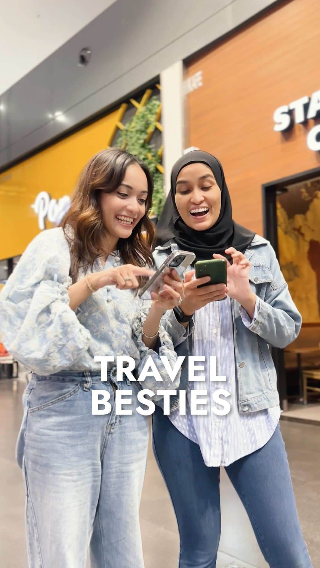 エアアジアのインスタグラム：「Adventure, laughter, & 5% off your flight tickets*! 🌍✈️  Discover the ultimate travel hack for friends’ vacations with @bigpayme & the @airasiasuperapp !  #BigPay #BigPayMY #AirAsia #airasiaSuperapp #Travel」