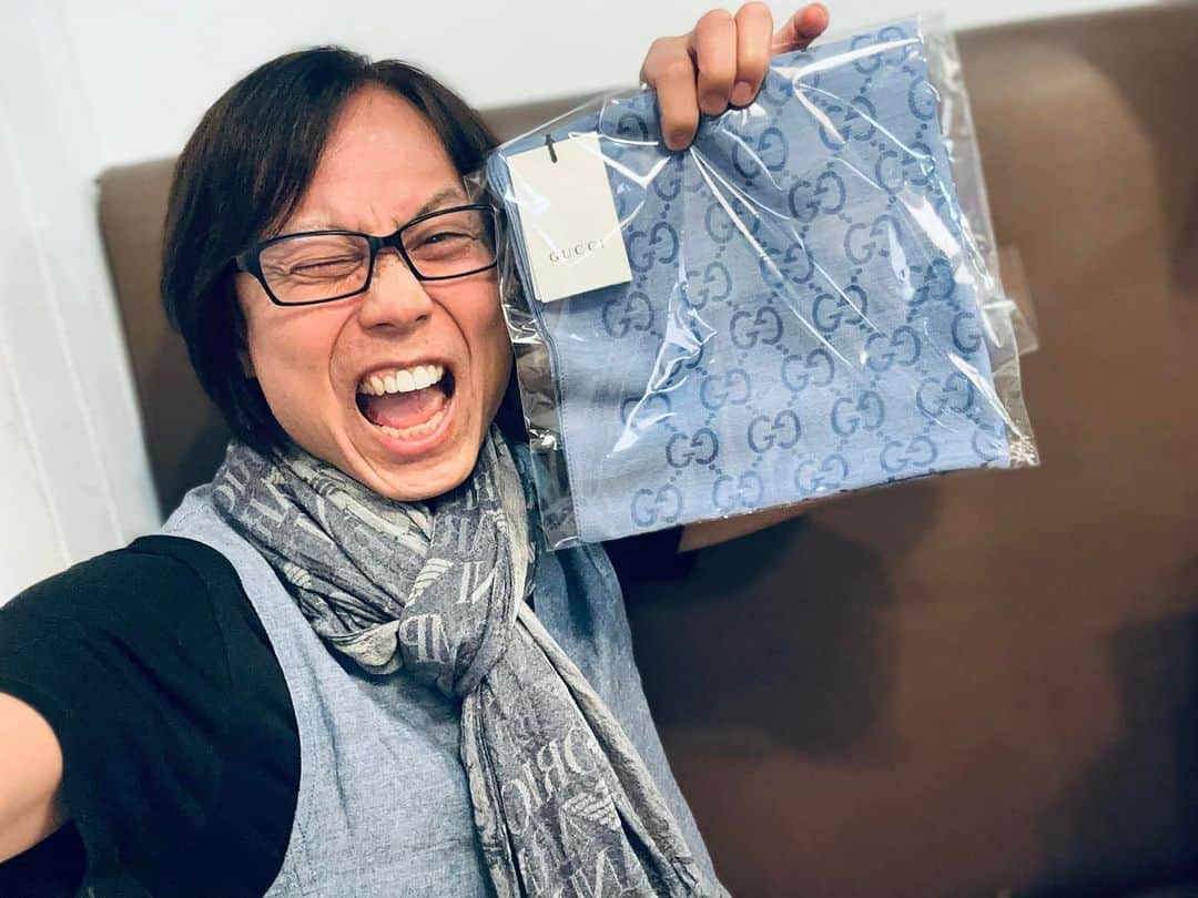 つんく♂さんのインスタグラム写真 - (つんく♂Instagram)「薬丸裕英さんがハワイに来られたので、 お互いの家族で合流！  すると、 なんとサプライズの誕生日のお祝いをしていただきました！  あざーす！  お！ケーキまで！  美味しかったし、 （このナポリタン、激ヤバ！！）  楽しかったし、  嬉しかったです！  何かとありがとうございます！！  あれ？そう言えば前に会った時も「おついたち」だったす！  皆様にとっても良い11月でありますように！！  #薬丸裕英 #サプライズ #ステーキ #ナポリタン #バースデーケーキ #おついたち #お赤飯 #つんく #Hawaii」11月3日 13時45分 - tsunku_boy