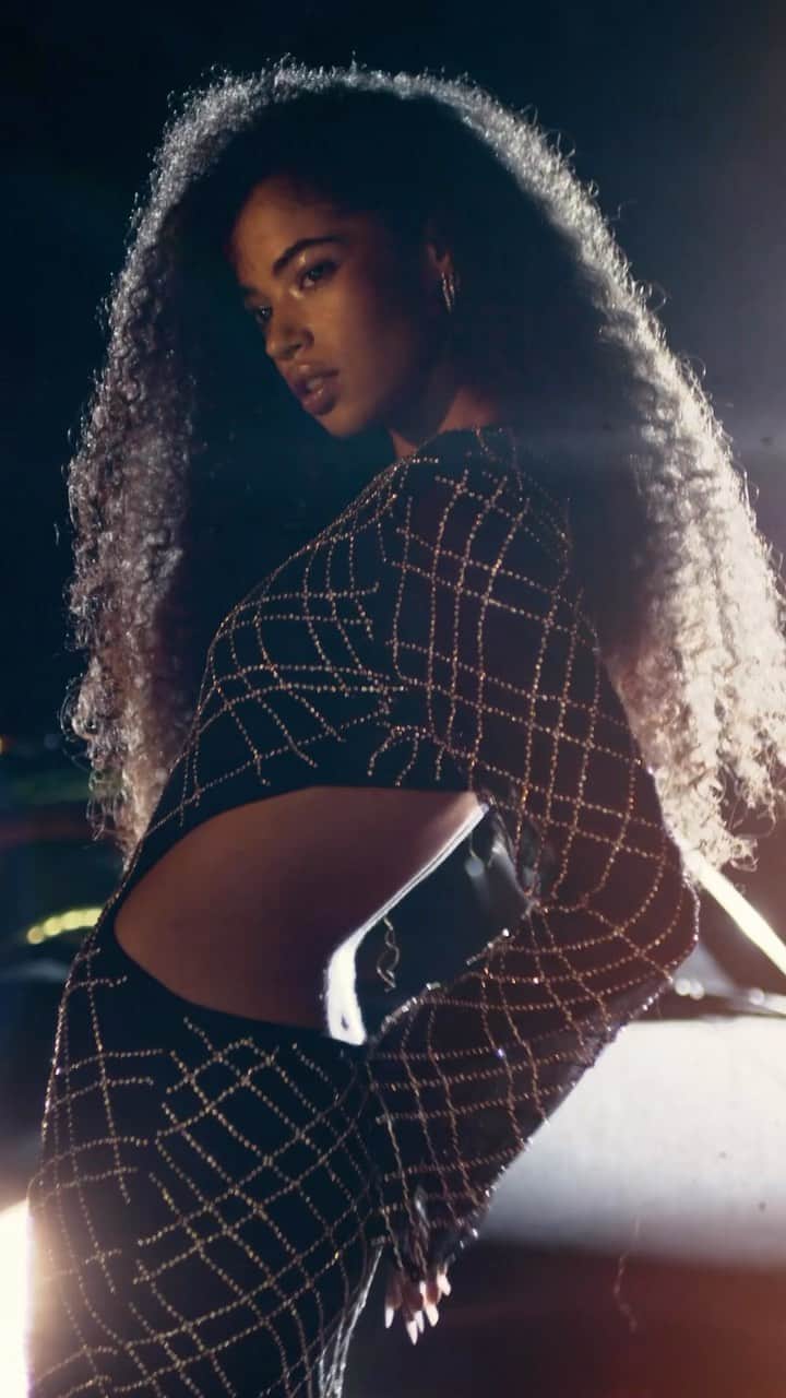 ASOSのインスタグラム：「Get ready to shine this party season 💫」