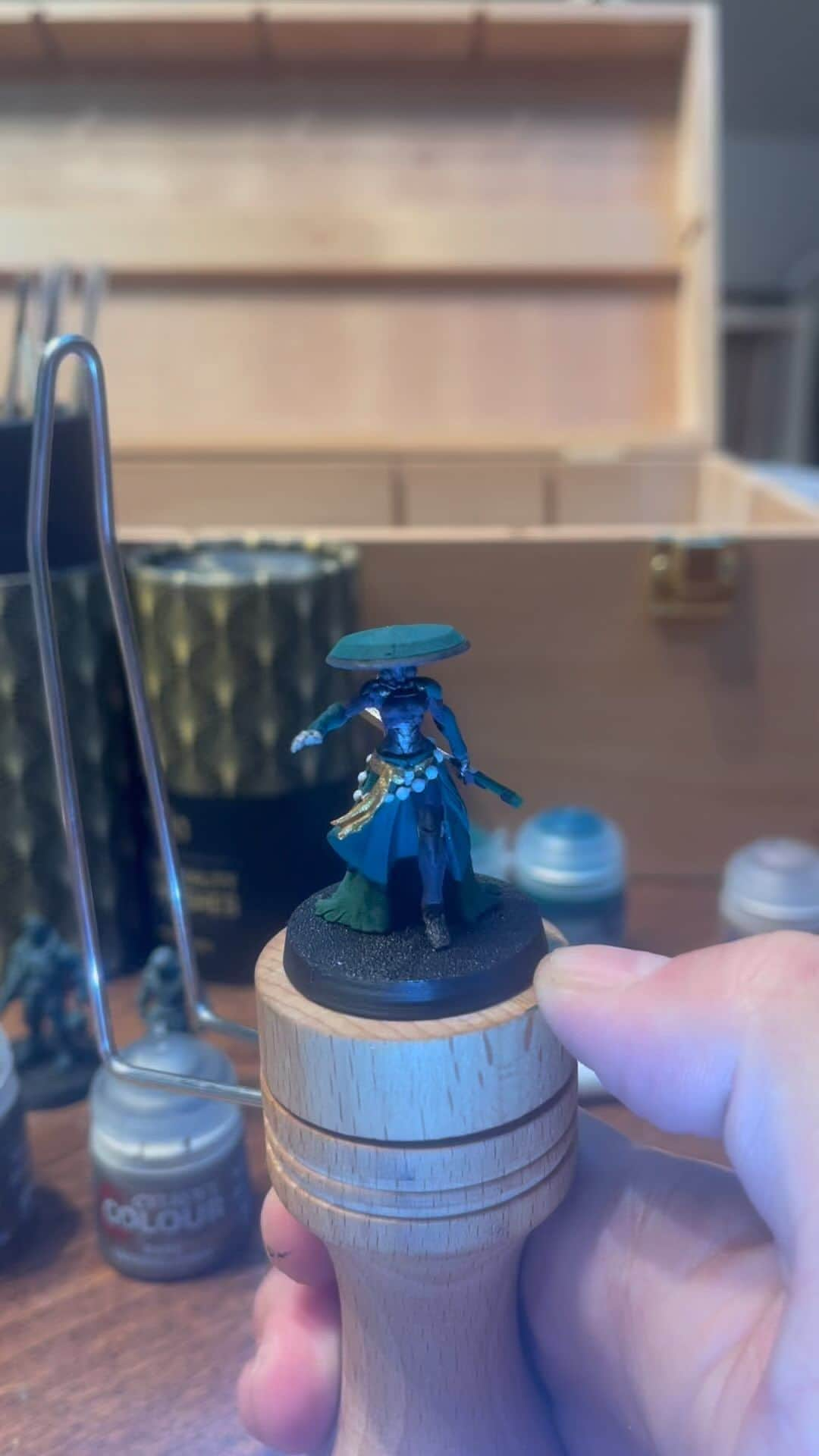 フレディ・プリンゼ・ジュニアのインスタグラム：「The Emerald Samurai #miniaturepainting」