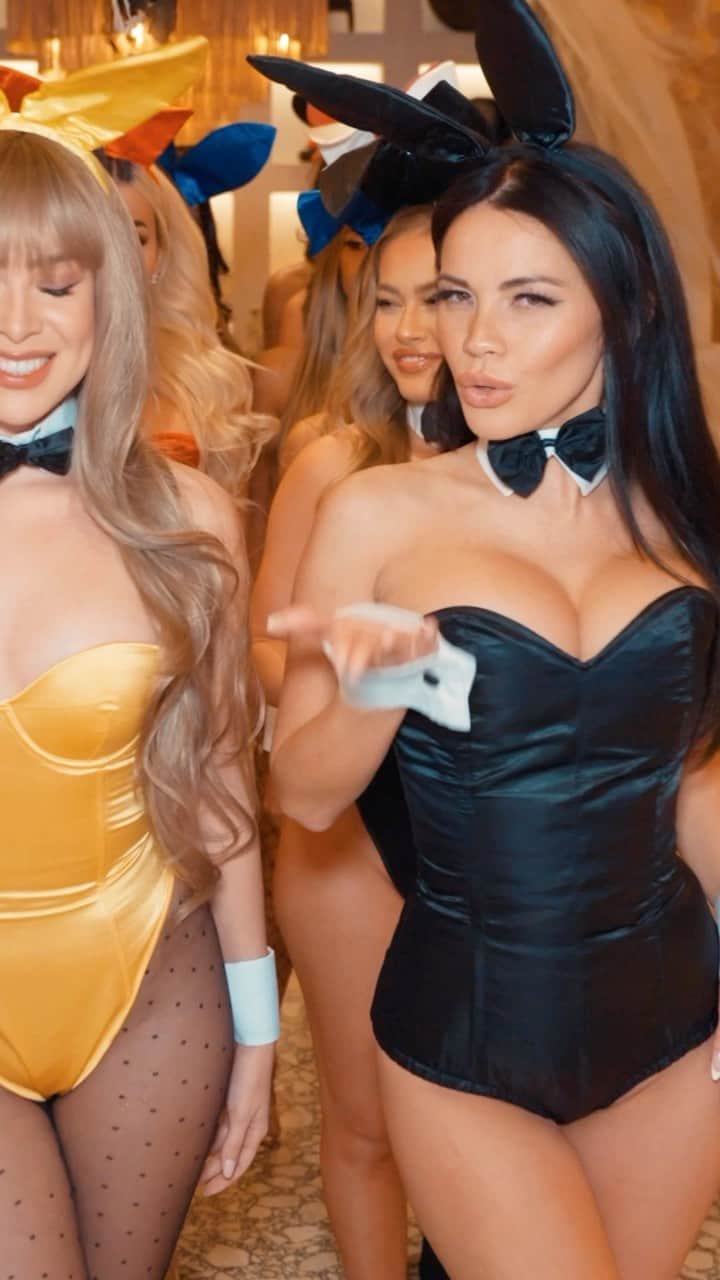 Tawny Jordanのインスタグラム：「#HALLOWEEN2023 🐰 with @bellamodelmgmt @kassibeachhouse @wishyouwereheregroup @vibrantdames」