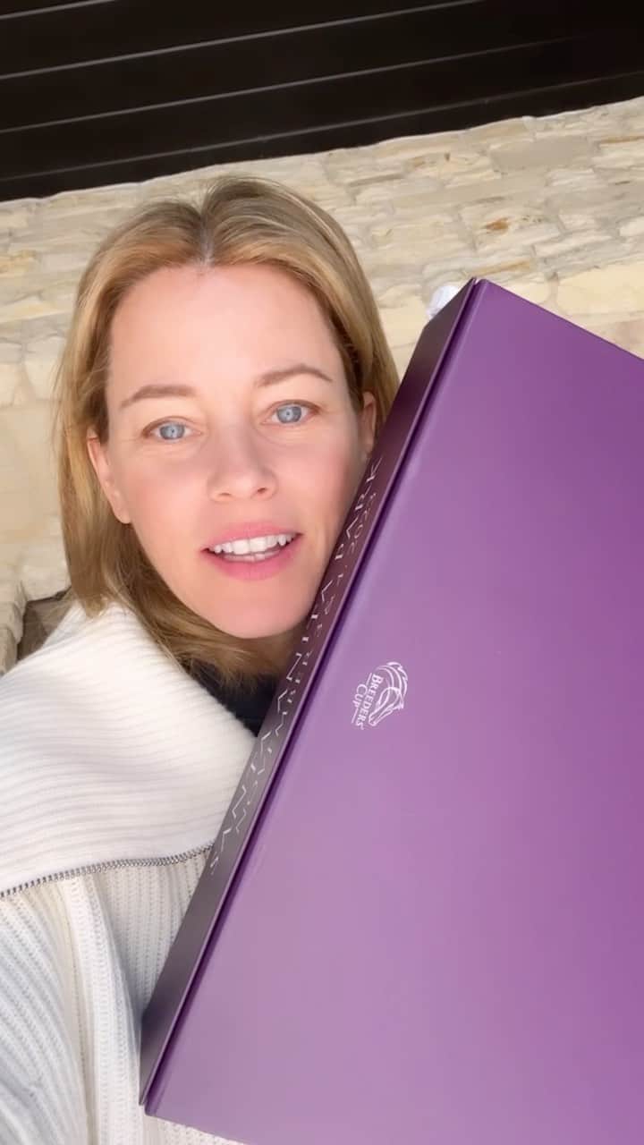 のインスタグラム：「Just received my tickets to #BC23! I can’t wait to watch the world’s best horses compete for a @BreedersCup champion title at @santaanitapark! 🏇🏆🥂」