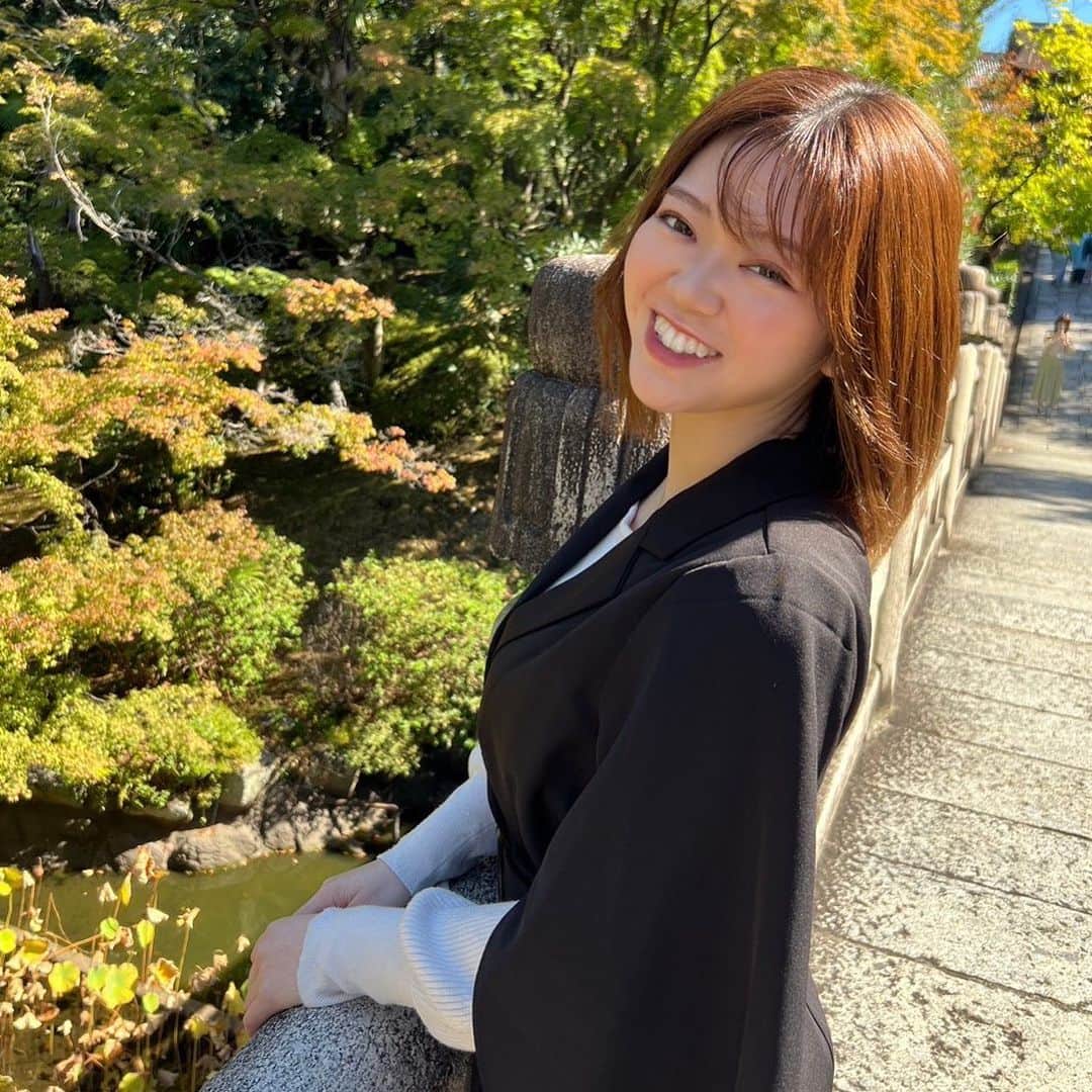 山岸楓のインスタグラム：「おはよう☀️  関東はいい天気！  昨日から温かい 服装迷っちゃうな~  #グラドル」