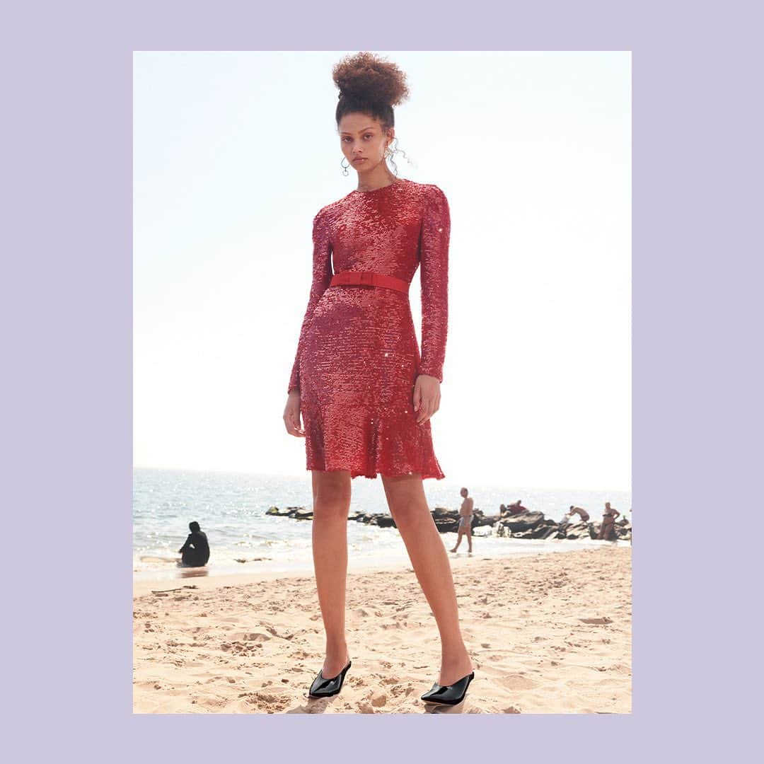 のインスタグラム：「COCKTAIL DRESSING 🍸 Prepare for party season with @erdem ‘s romantic dresses.」
