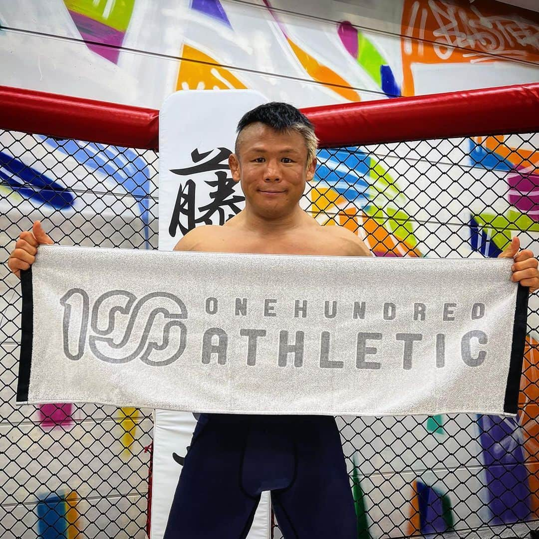 北岡悟さんのインスタグラム写真 - (北岡悟Instagram)「100ATHLETICしか勝たん！！！ #100A #100ATHLETIC #ONEHUNDREDATHLETIC 11/11に向けての厳しい練習期間(これをfight campと言うヤツはイキってる説アリ〼)、無事終了🔚 私に関わる皆さんの、おかげさまで、やらせて貰ってます！！！！ #パンクラスイズム横浜 #PANCRASEISMYOKOHAMA #格闘技 #厳しい練習 #fightcamp #無事終了」11月3日 7時41分 - lotuskitaoka