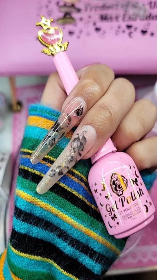 Max Estradaのインスタグラム：「Enailcouture.com new movie star vol.1 gel polish collection ✨️  Enailcouture.com new Neon Disco flash arcylic powders,  Neon glow in the dark with flash reflective diamond glitter! Enailcouture.com new black label 123go nails,  the next level full coverage pre made gel nails,  15 sizes from 00 to 13. Thin cuticle area and thicker tip for the perfect look and pre etched so no extra steps ! Made in the usa #nailsnailsnails #nails #nailsdesign #nailart #nails #nailsart #fyp」
