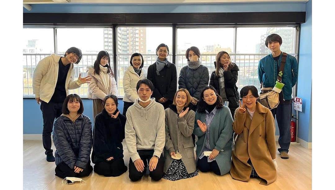 旭桃果さんのインスタグラム写真 - (旭桃果Instagram)「2つ素敵なお知らせ！①本日11/3審査発表&授賞式 📍軽井沢芸術倶楽部 10:00-  【第15回日本映像グランプリ2023】 最終ノミネートに選出  http://www.art-center.jp/compe/eizou15/index_eizou15.htm  ②【第21回自主制作映画コンテスト】 実行委員会特別賞受賞🏆  https://www.umic.jp/eigact/story015.html  全応募131作品から映画祭実行委員のメンバーが選定した、実行委員会特別賞が決まりました🎉  『ブライトロード303号室奥田美紀様宛て』98分 監督:白田悠太  11/19（日）15:50から犀の角で上映します  投票や審査員の方々に選んで頂いて白田監督の作品が、そして信頼する女優さん達が羽ばたく姿が素敵です💓  ヨガ教室の生徒、ママ友として 私も出演させて頂きました。  『ブライトロード303号室 奥田美紀様宛て』 監督 :  白田悠太 出演：渡部智子、土田有希、秋村和希、藤原絵里  コロナ禍の東京を舞台にしたレズビアン女性2人のメロドラマです。  ♦︎作品紹介♦︎ 『ブライトロード303号室 奥田美紀様宛て』（98分） 監督 :  白田悠太 バイトを転々としながら、出会い系で知り合った女性と一晩だけの関係を繰り返し自らの人生や家族との関係に悩む春子と、ヨガの教室を一人で経営しながら生徒や息子との関係に悩みを抱える美紀。コロナ禍の東京に生きる孤独なレズビアン女性2人の日常が次第に交錯し、人生の分岐点を迎える。  #ブライトロード303号室奥田宛て #日本映像グランプリ2023 #映画 #自主映画 #映画制作 #撮影 #役者」11月3日 8時49分 - momokasahi