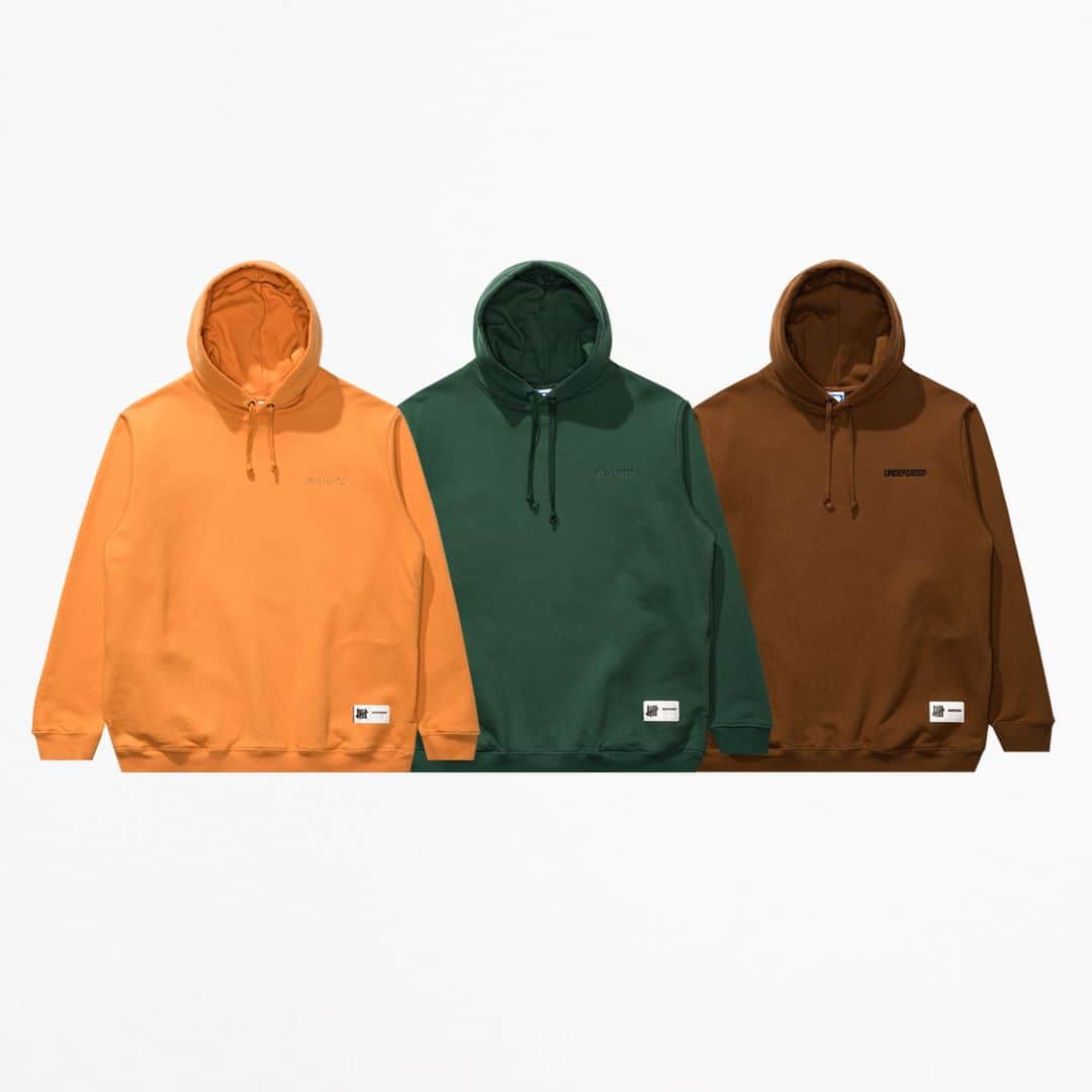 UNDFTDのインスタグラム：「A detailed look into UNDEFEATED HOLIDAY 2023 Drop 1  Introducing the UNDEFEATED Heavyweight Pullover Hood and the Heavyweight Pant, both made from a cotton/acrylic french terry. The Heavyweight Pullover Hood features on-seam pockets, rib waistband and cuffs, embroidered UNDEFEATED wordmark on the left chest and a Tyvek label. The UNDEFEATED Heavyweight Pant features a zip fly, rib gusset, bungee leg openings, embroidered UNDEFEATED wordmark on the left leg and a Tyvek label.  Available Friday, 11/3 at 11am at all UNDEFEATED Chapter Stores and 8am PST at Undefeated.com」