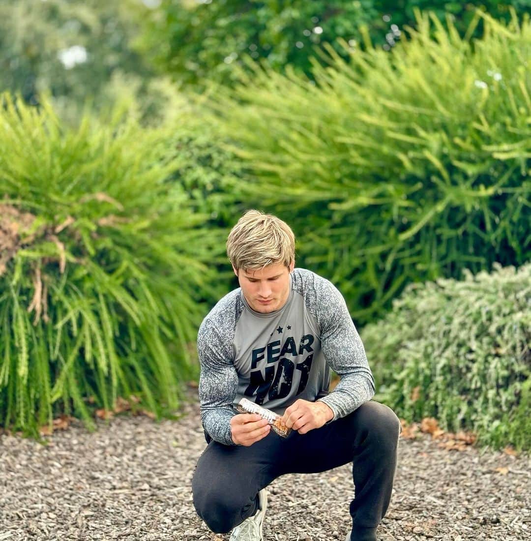 セージ・ノースカットのインスタグラム：「REDCON1 × MOSSY OAK Collection just launched! Link in my bio   #TeamRedcon1 Code SAGE20」
