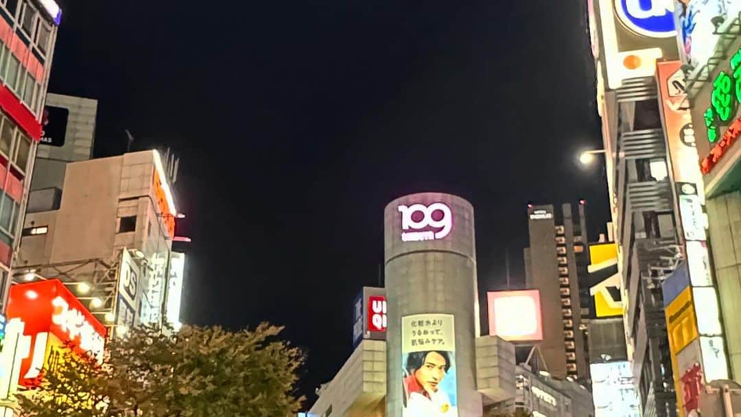 浅岡雄也さんのインスタグラム写真 - (浅岡雄也Instagram)「渋谷、知らない街になりつつあるな  20231102」11月3日 10時02分 - uyax_asaoka