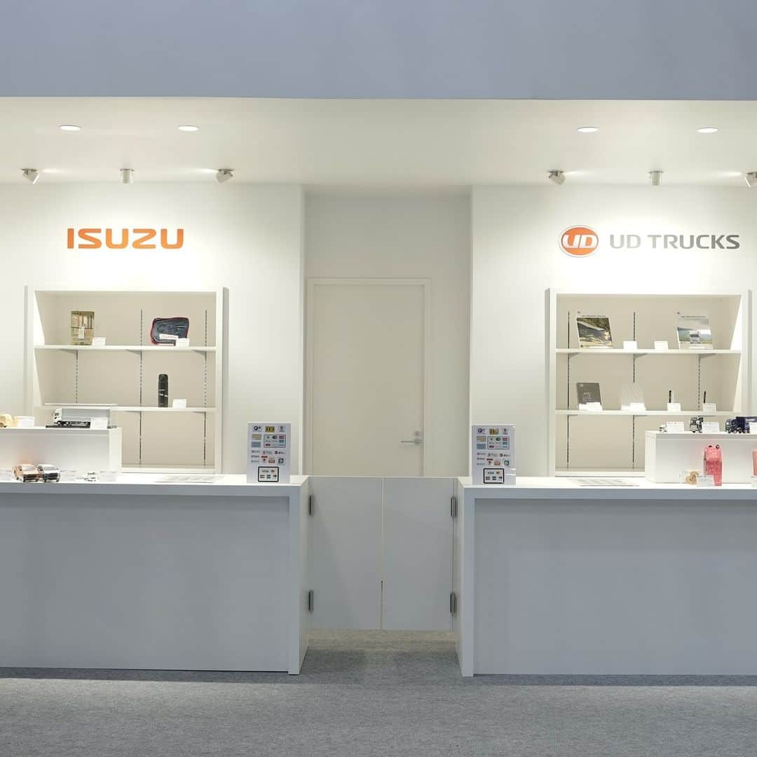 ＵＤトラックスさんのインスタグラム写真 - (ＵＤトラックスInstagram)「#ジャパンモビリティショー 11月5日まで東京ビッグサイトで開催中です。 ぜひいすゞ＆ＵＤトラックスのブースにお越しください。 ◆ジャパンモビリティショー2023 いすゞ＆ＵＤトラックス特設サイト：https://www.isuzu-ud-jms2023.com/ #japanmobilityshow is being held at Tokyo Big Sight until November 5. Please visit the Isuzu & UD Trucks booth. ◆ISUZU & UD Trucks JMS 2023 Special Website: https://www.isuzu-ud-jms2023.com/?lang=en #udtrucks #udトラックス #quon #quester #fujin #JMS2023 #udjms2023」11月3日 11時02分 - udtrucksjp
