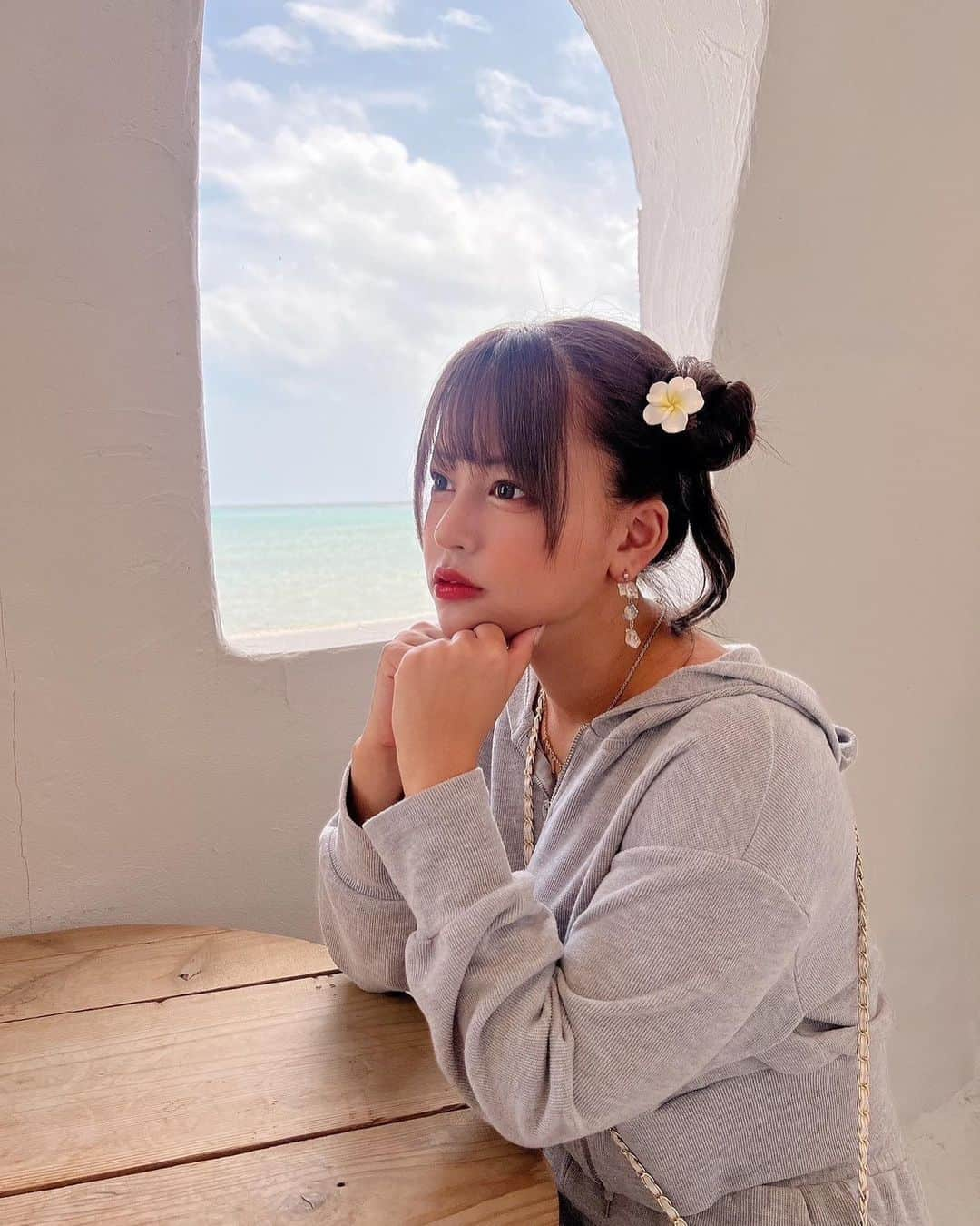 夕美しおんさんのインスタグラム写真 - (夕美しおんInstagram)「海綺麗🐬🏝」11月3日 11時37分 - shion_yumi_