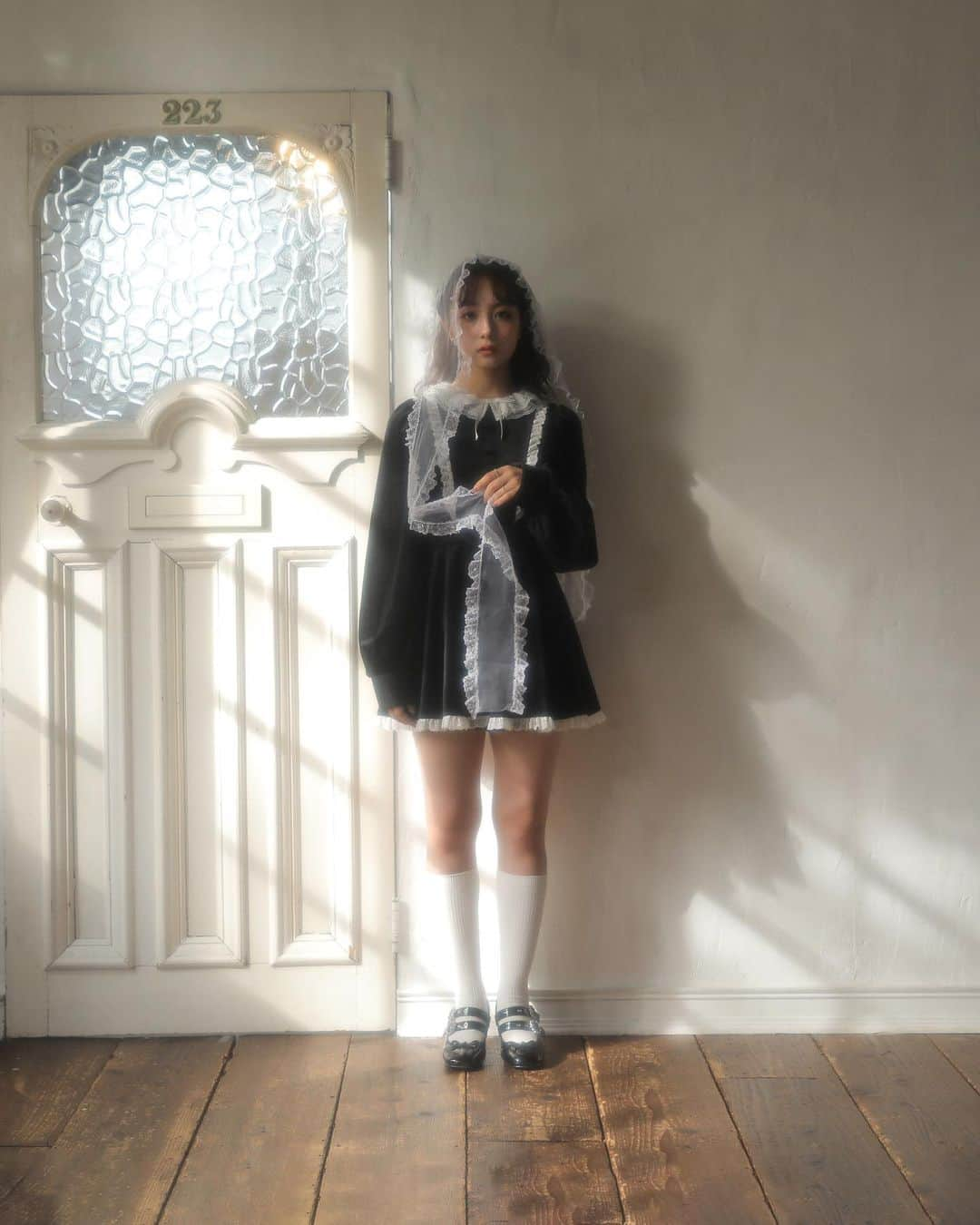 BUBBLESさんのインスタグラム写真 - (BUBBLESInstagram)「ㅤㅤㅤㅤㅤㅤㅤㅤㅤㅤㅤㅤㅤ ㅤㅤㅤㅤㅤㅤㅤㅤㅤㅤㅤㅤㅤ ☑︎ frill collar velvet set  up ¥9,500+tax color :  black / ivory / blue https://www.sparklingmall.jp/c/sparklingmall_all/BS71314 ㅤㅤㅤㅤㅤㅤㅤㅤㅤㅤㅤ _____________________________________________  #bubbles #bubblestokyo  #bubbles_shibuya #bubbles_shinjuku #bubblessawthecity #bubbles #new #clothing #fashion #style #styleinspo #girly #classicalgirly #brushgirly #harajuku #shibuya #newarrival #october #aw #autumn #fall #2023_BUBBLES #October2023_BUBBLES」11月3日 12時06分 - bubblestokyo